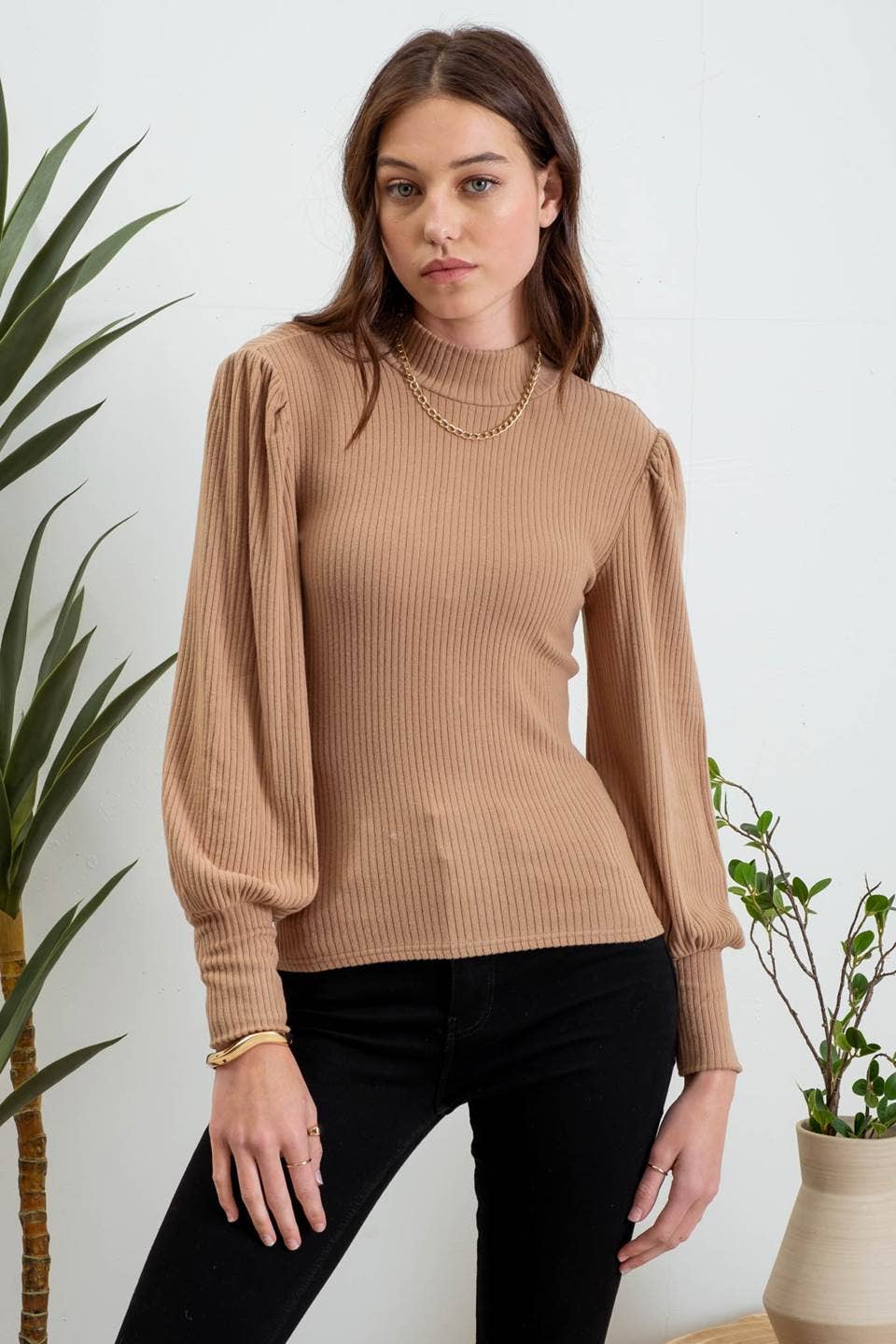 MOCK NECK KNIT TOP